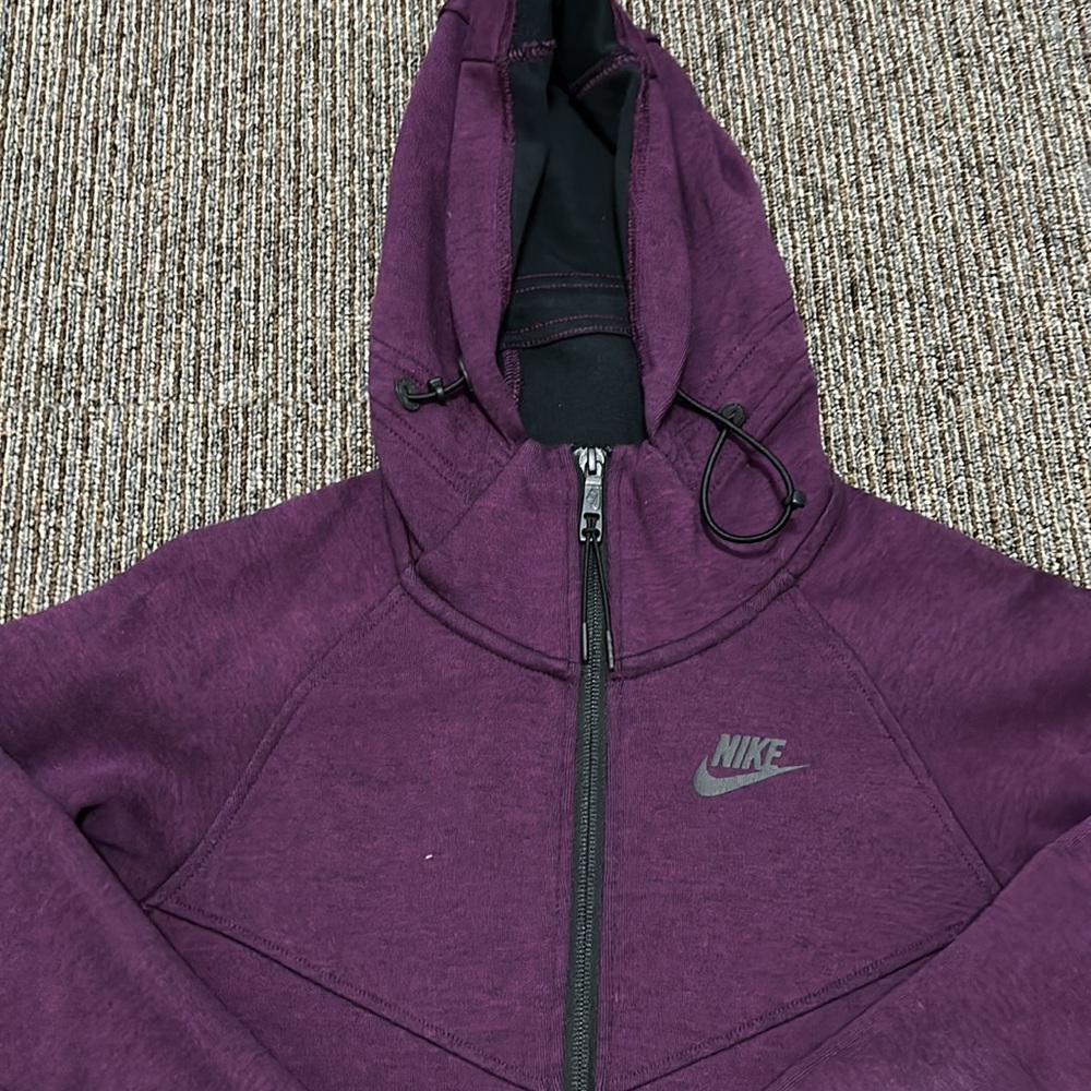 Nike jacket - Picture 2 of 4